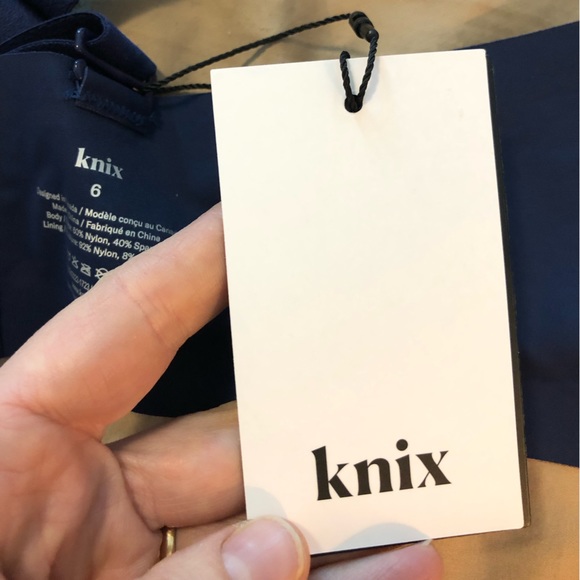 Brand new Knix wireless v-neck thin strap padded bra - sz 6 midnight - Picture 14 of 14